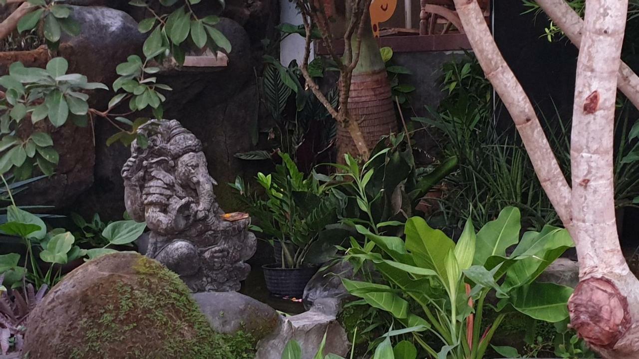 Clover Bali Jimbaran  Exterior photo